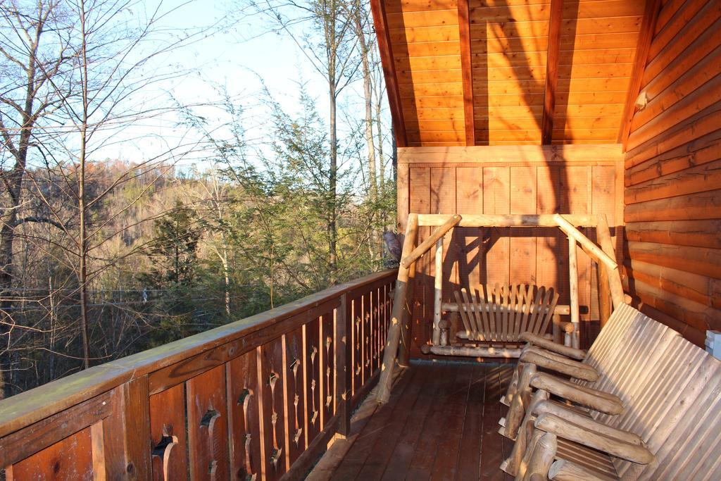 Knotty By Nature Gatlinburg Quarto foto